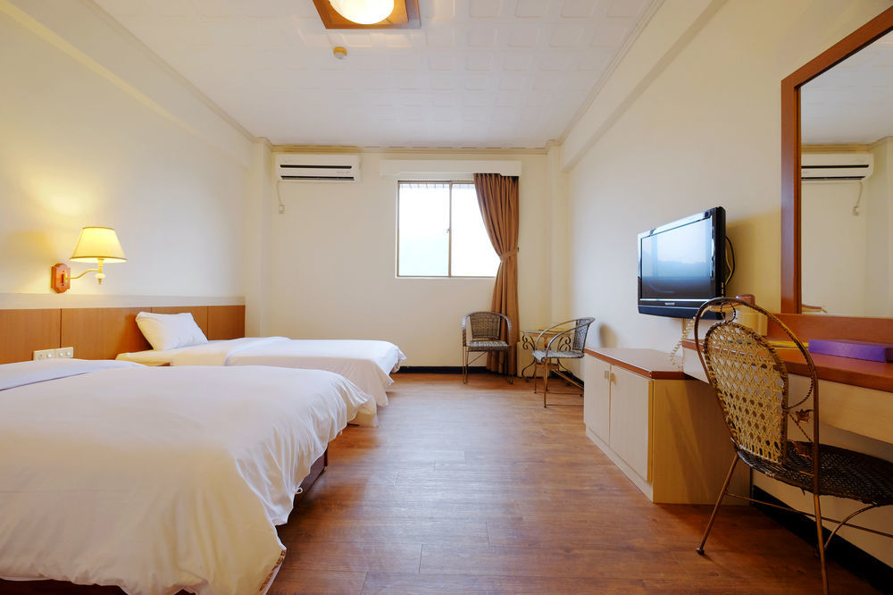 Yawan Hotel Wenquan Ngoại thất bức ảnh
